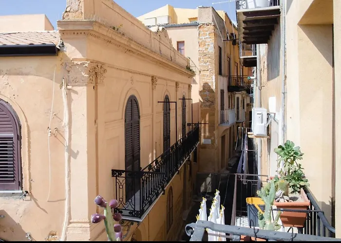 Al Duomo Bed & Breakfast *