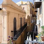 Al Duomo Oda ve Kahvaltı